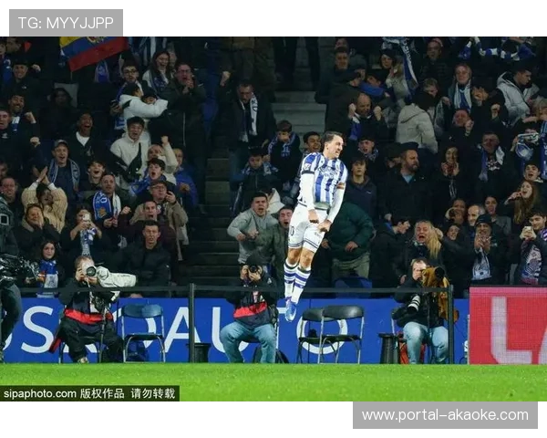 皇家社会3-1轻取埃尔切,主场强势延续紧追欧战区 皇家社会3-1轻取埃尔切,主场强势延续紧追欧战区